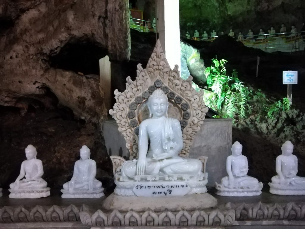 White Jadeite Buddha statues